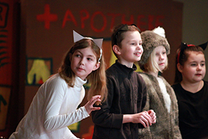 Weihnachten Schule Musical Das Mädchen mit den Schwefelhölzchen